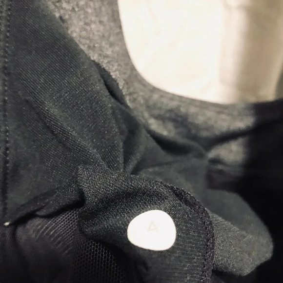 Lululemon Size 4 Scoop Neck Bra Back Tank Top - Picture 14 of 16